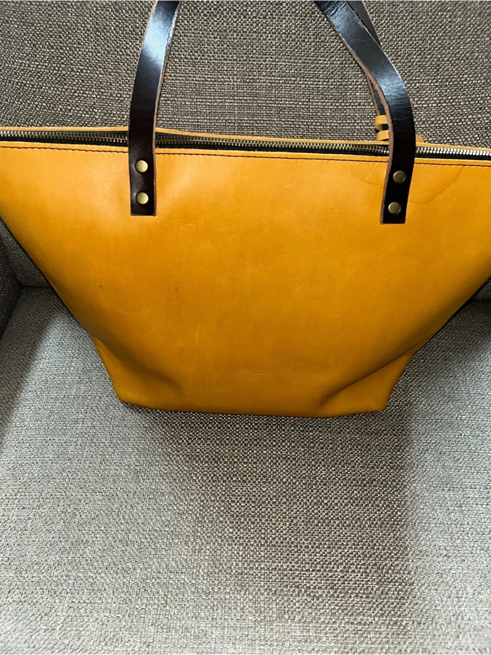 Portland Leather Large Zippered Tote